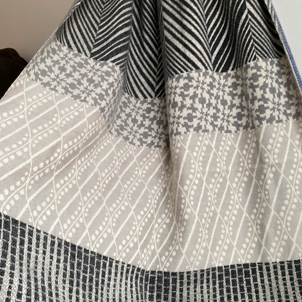 Scarves bundle - Picture 6 of 6